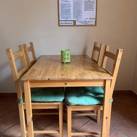 Gasthuis Vinarsky Dum Palava 2*