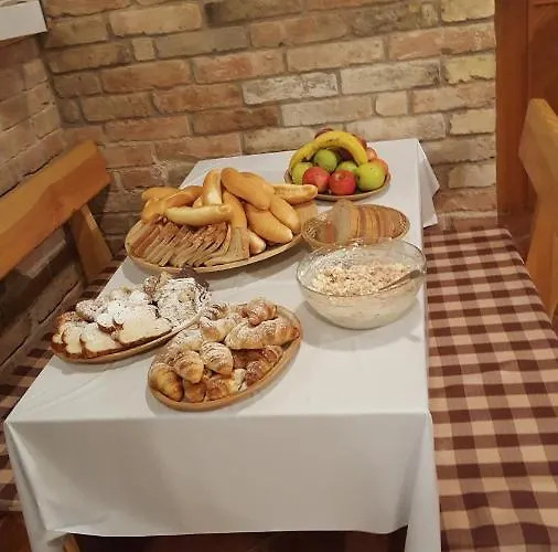 Vinarsky Dum Palava 2* סטרחוטין